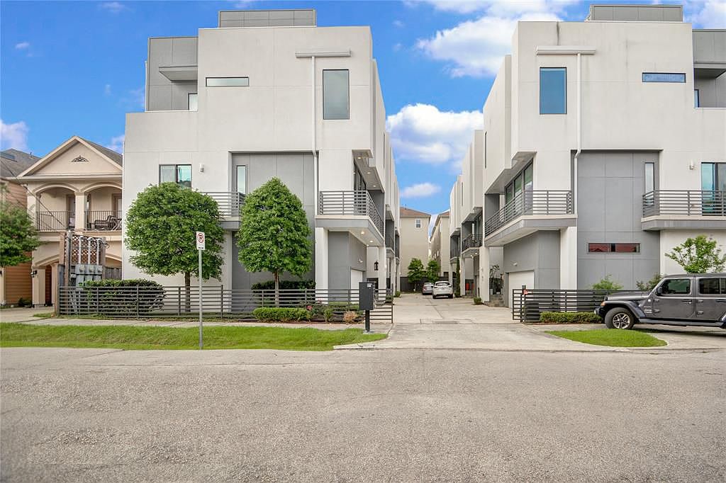 5634B Petty St, Houston, TX 77007 Zillow