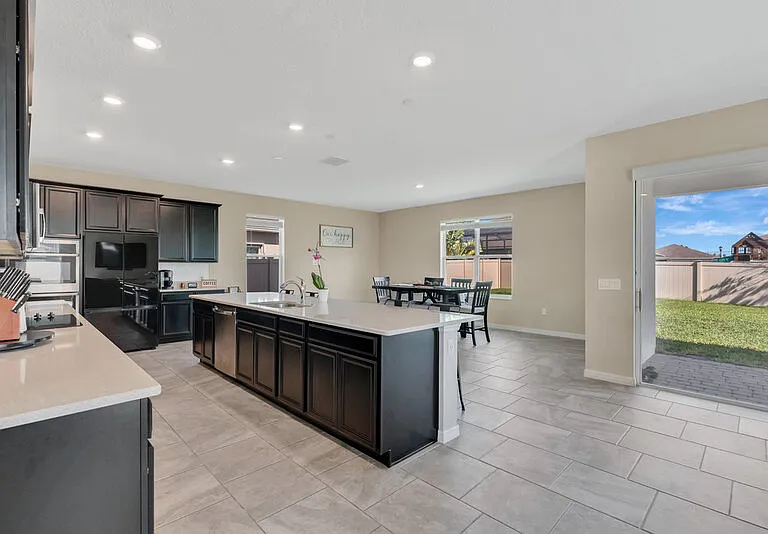 4894 Knoll Ln — Photo 9