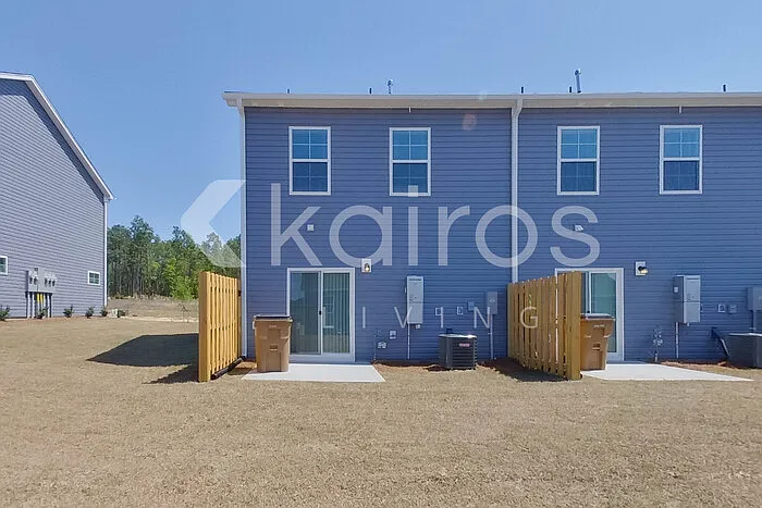 2431 Banyon Cir — Photo 24