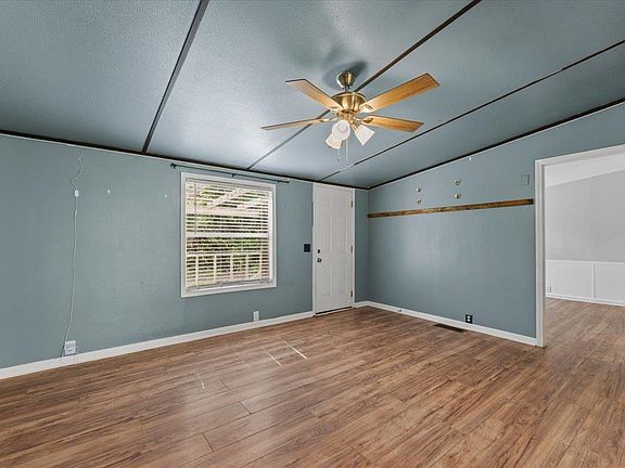 4th image of 6860 Catlett Rd