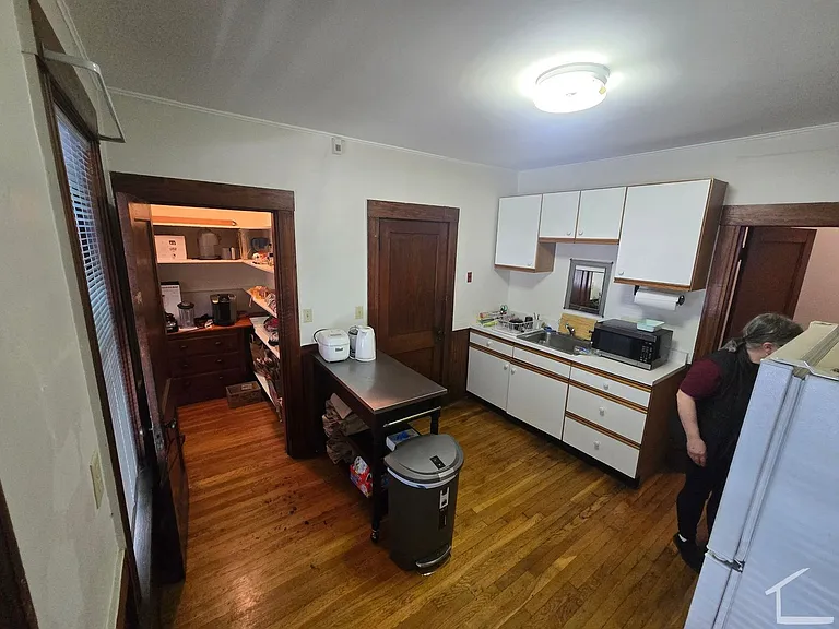 91 Adamson St #1 — Photo 4
