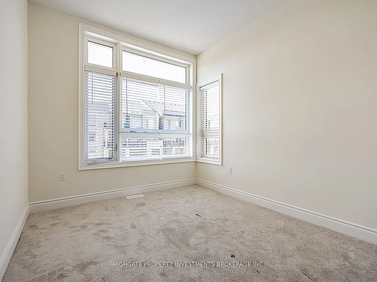 71 Donald Ficht Cres — Photo 25