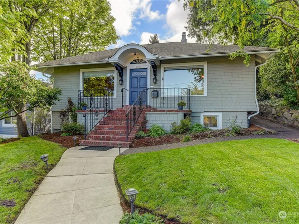 5264 45th Avenue SW, Seattle, WA 98136