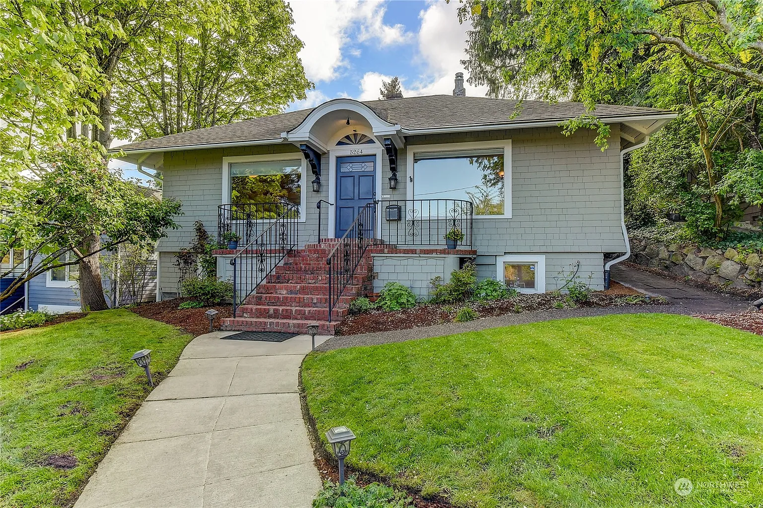 5264 45th Avenue SW photo 1