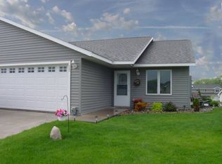 442 Sarah Cir, Baldwin, WI 54002
