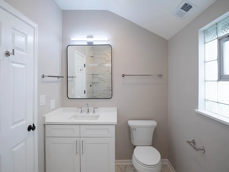 1063 N Wood St #PENTHOUSE — Photo 9