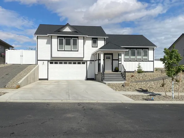 912 Indian Hills Dr, Moscow, ID 83843