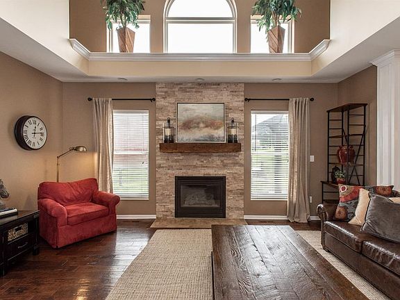 5th image of 9519 Atchison Ct