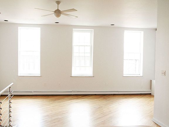 5th image of 252 Front St #4-5