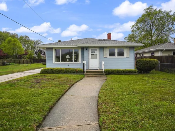 2210 14th AVENUE, Kenosha, WI 53140