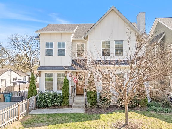 2nd image of 602 Ries Ave