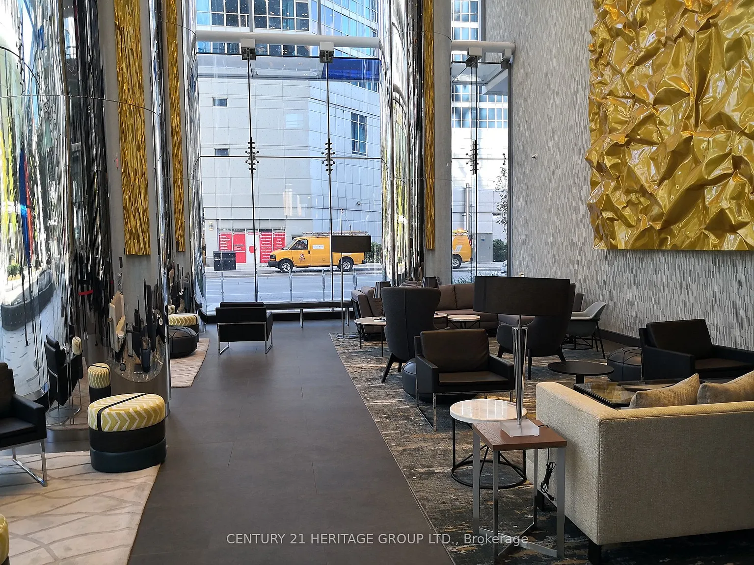 1 bed, $2,400 — Photo 2