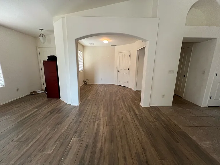 Office/Hobby Room or potential 4th bedroom