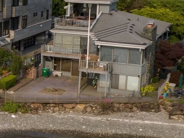 5901 Seaview Avenue NW, Seattle, WA 98107