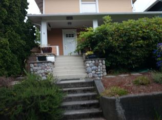 5320 Keystone Pl N, Seattle, WA 98103