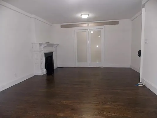 Rented by Joe Gotham LTD | media 15