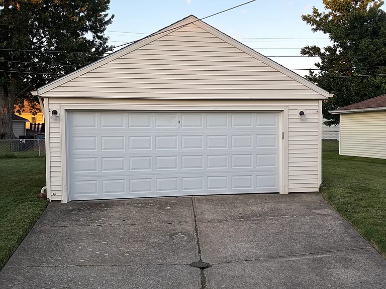 595 Dickerson Rd — Photo 13