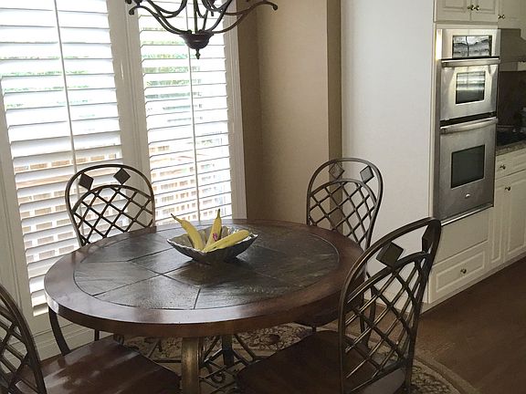 Breakfast Nook