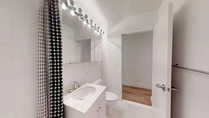 Rented by Urban Living International | media 12