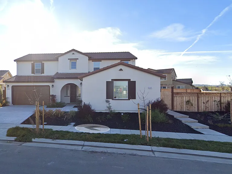 1471 S Perkins Pl — Photo 1