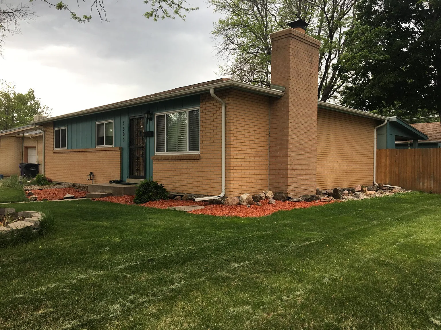 3 bed, 2.5 bath, 2266 sqft, $2,850 — Photo 3