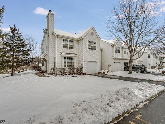 3rd image of 1 Weatherhill Rd