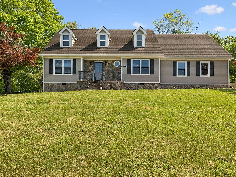 1st image of 621 Lee Dr