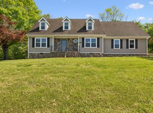 621 Lee Dr, Ringgold, GA 30736