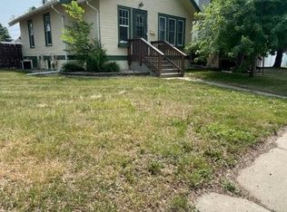 524 N 2nd St, Aberdeen, SD 57401