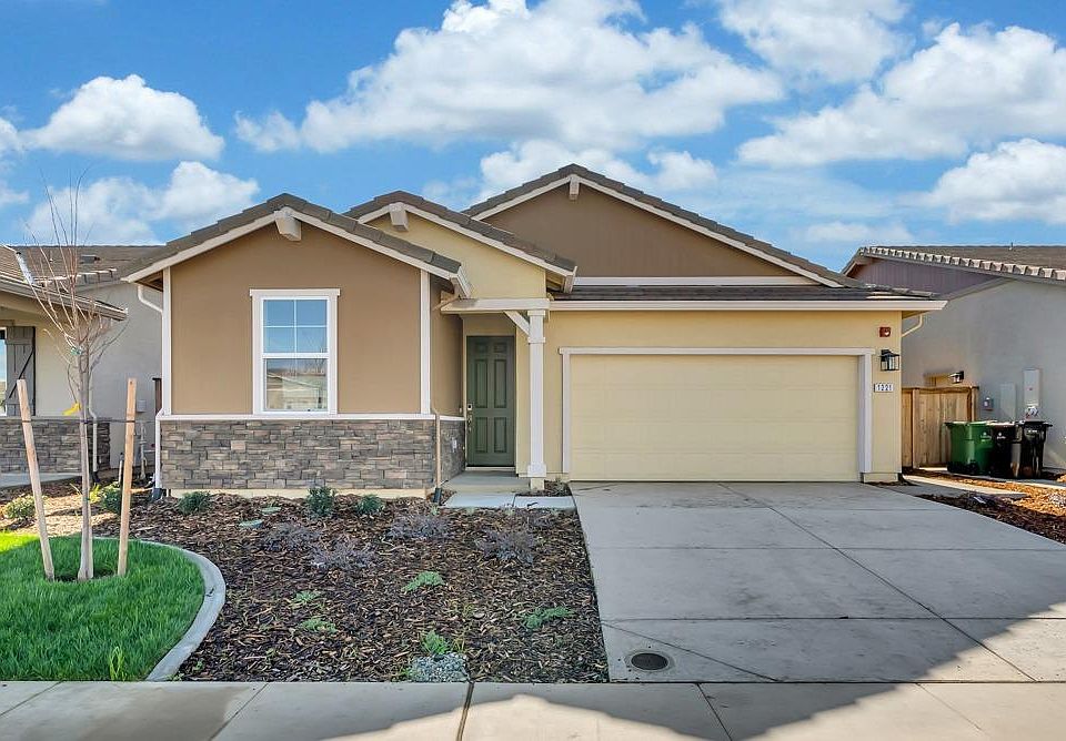 1st image of 1221 Lodge Way