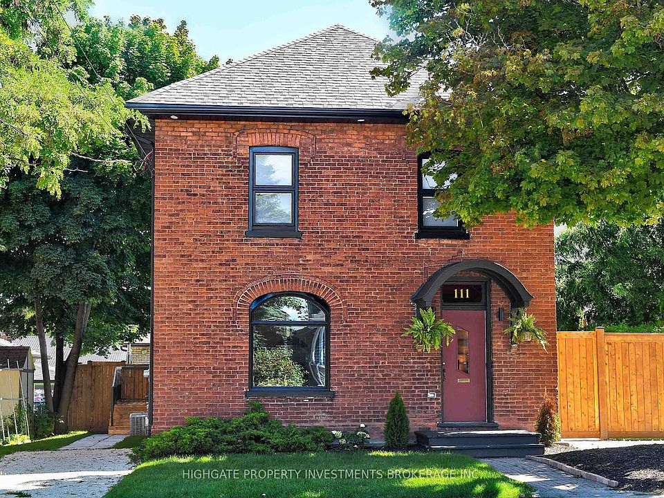 1st image of 111 Napier St #1