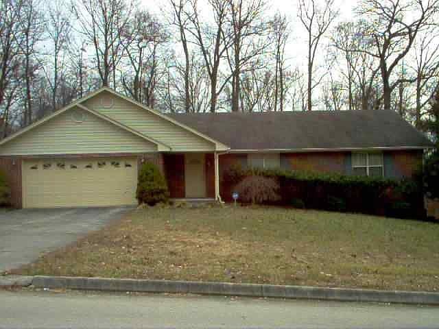 1st image of 1007 E Brentwood Dr