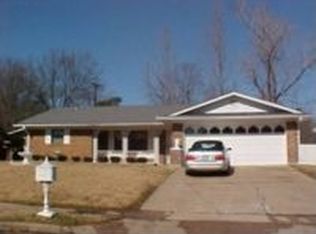 25 Smugglers Ln, Pine Bluff, AR 71603