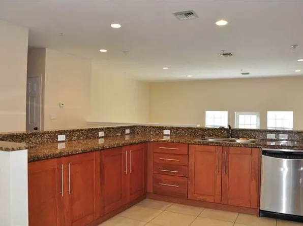 2706 NE 8th Ave, Wilton Manors, FL 33334