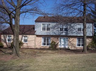 21 Birdie Ln, Reading, PA 19607