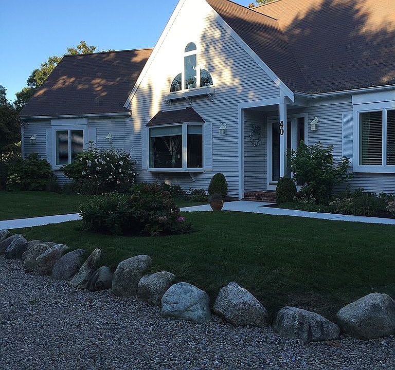 Front yard 