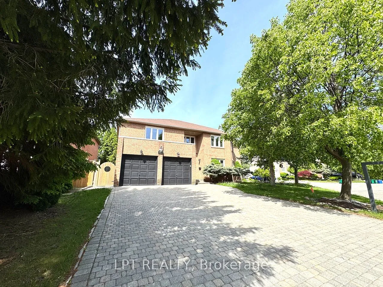 8 bed, $5,750 — Photo 1