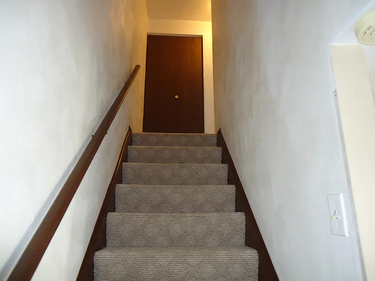 151 Saint Clair St — Photo 6