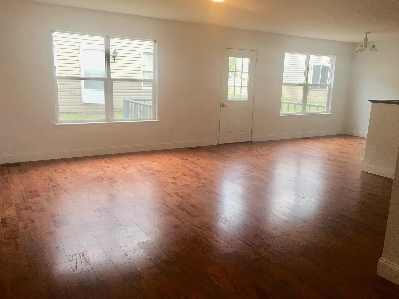 4 bed, 1680 sqft, $1,980 — Photo 3