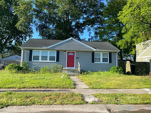 2nd image of 904 Avalon Ave