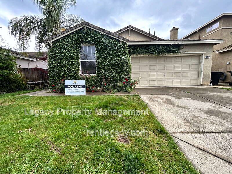 1st image of 1867 Malachite Way