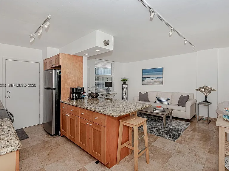 949 Pennsylvania Ave #307 — Photo 9