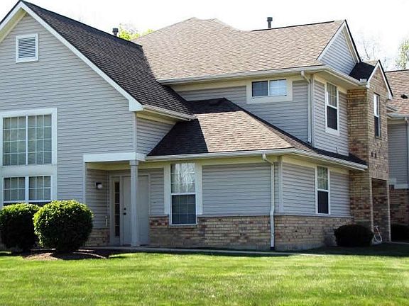 2nd image of 3137 Clubhouse Dr APT 1