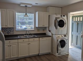 5804 Nottoway Ct APT B, Raleigh, NC 27609