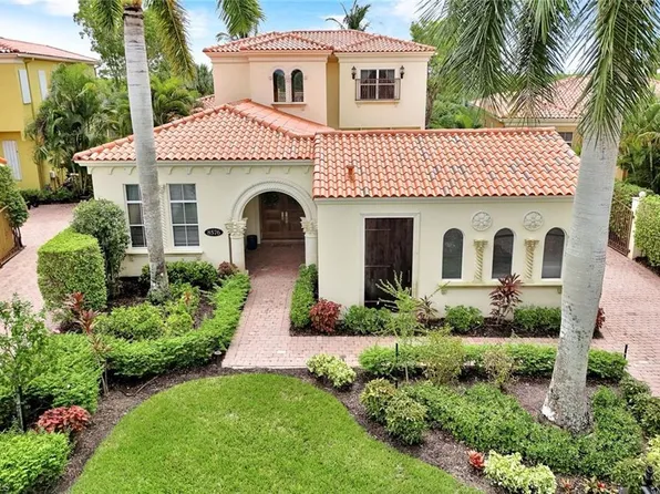 8576 Bellagio DR, NAPLES, FL 34114