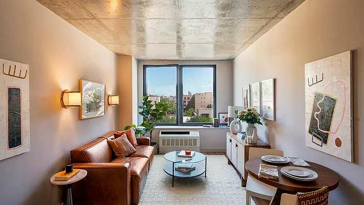 Rented by Bold New York | media 32