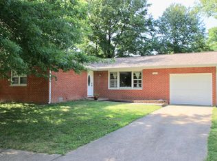 1506 W Walnut St, Carbondale, IL 62901
