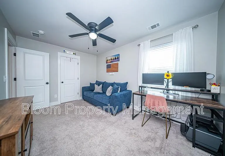5008 Cedar Brush Ct — Photo 47
