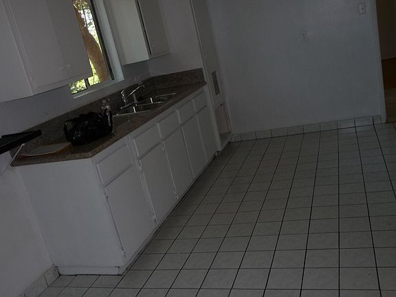 4th image of 3041 Seaman Ave APT A