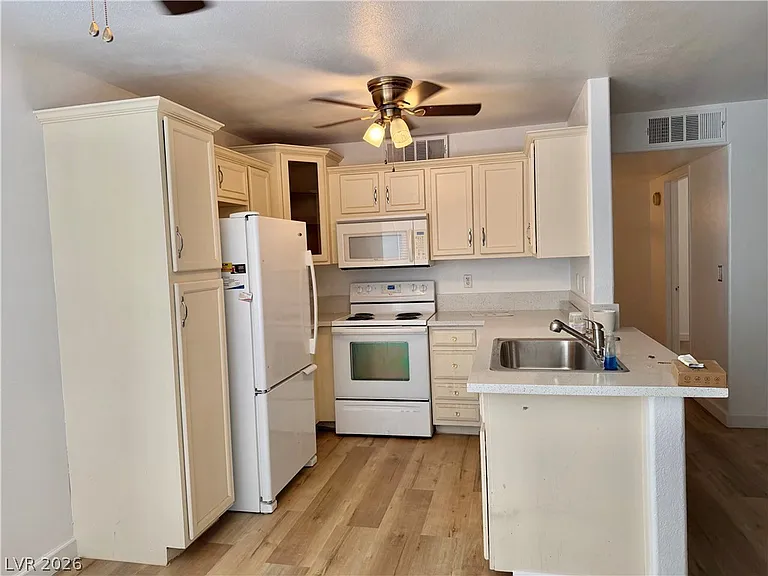 3060 Casey Dr #104 — Photo 13